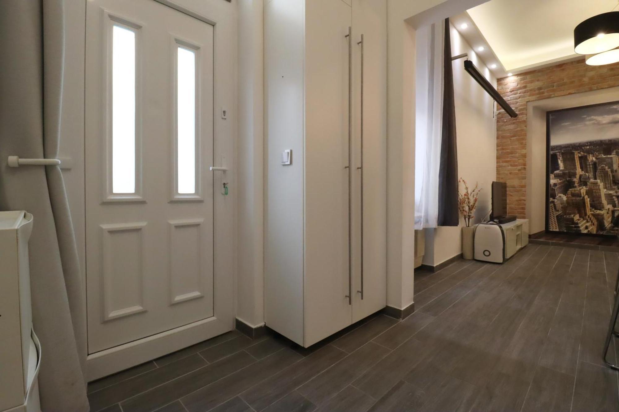 Klauzal 10 Apartament *